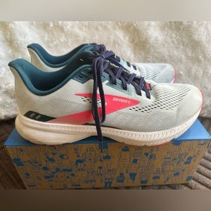Brooks Launch 8